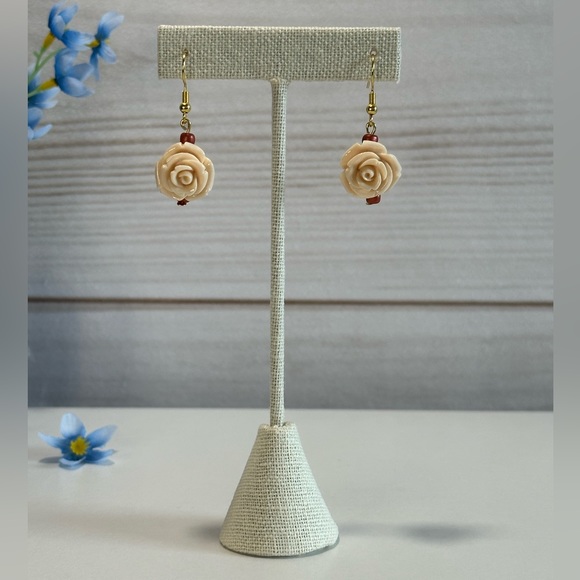 Handmade Rose Earrings - Picture 4 of 9